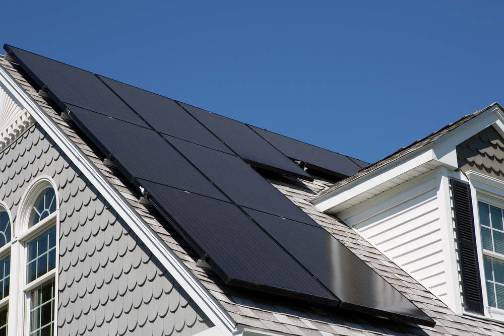 Roof with Solar Panels (How Solar Panels Increase the Value of Homes)
